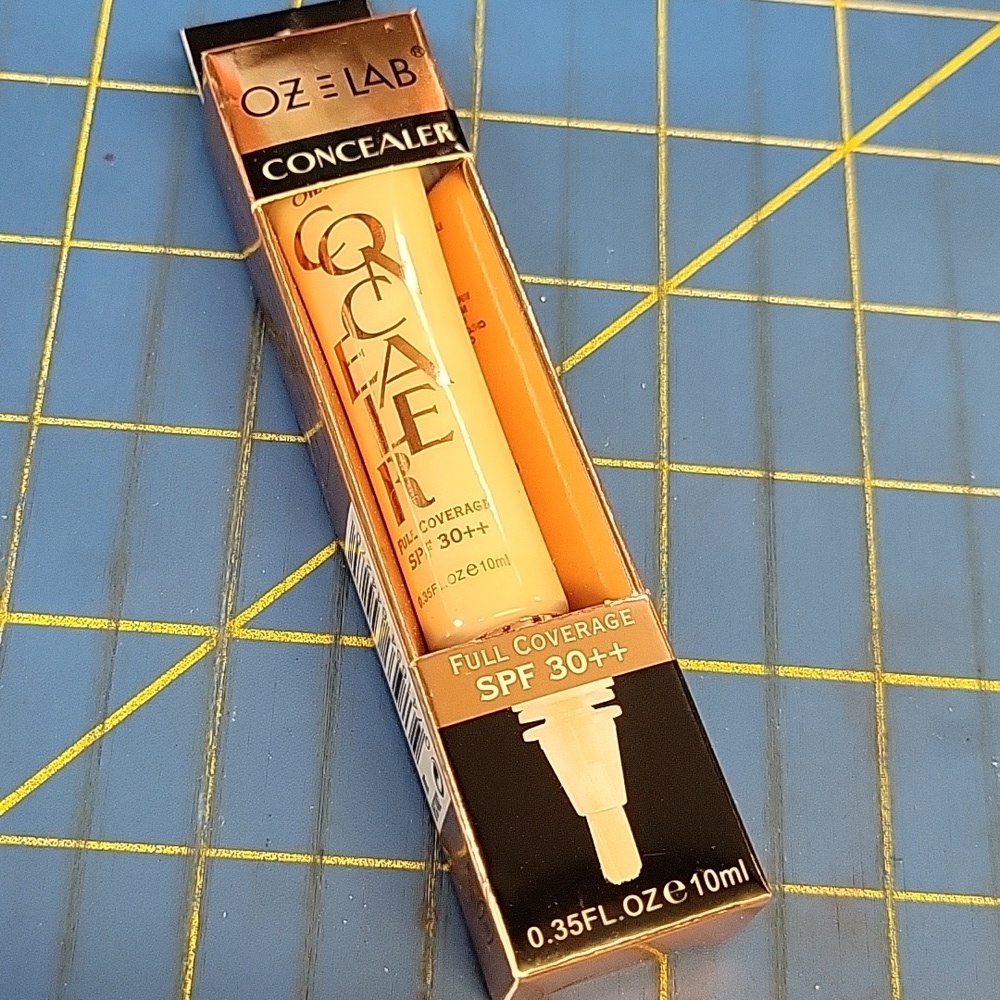 OZ E LAB Concealer SPF 30++ - 06 New Sealed Box